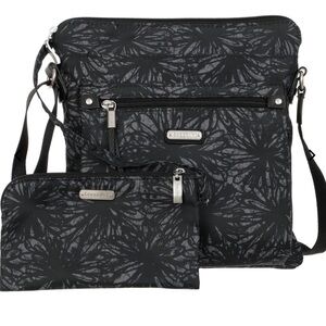 Baggallini NEW!! Go Bagg Nylon Crossbody & Wristlet NWT!!!!!